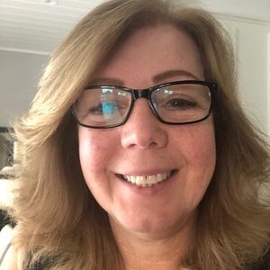 Meet your Posher, Delia